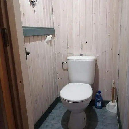 Liiva Guest Accommodation,free Parking 招待所 *